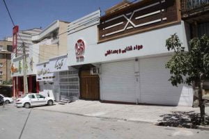 احتکار ، فشردن تیغ دشمن بر رگ بازار