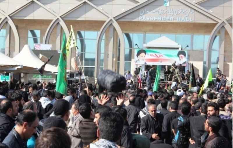 یک میلیون و ۲۰۰ هزار نفر از مرز مهران تردد کردند