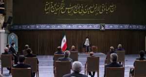 رهبر انقلاب:حرکت انقلابی یعنی حرکت خردمندانه/حرف و عمل دولت یکی باشد