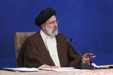 رئیس جمهور از آخرین دستاوردهای صنعت فضایی بازدید کرد