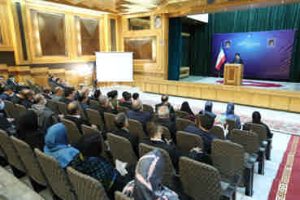 رئیس جمهوری در دیدار ایرانیان مقیم ترکمنستان: باید زمینه تردد و سرمایه گذاری ایرانیان مقیم خارج از کشور تسهیل شود