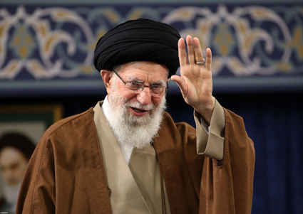 سید ضیاء ایمانی در بازدید از استان یزد: ظرفیت‌های بانک صادرات ایران برای نقش‌آفرینی در اقتصاد بیش از گذشته است