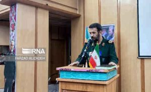 جانشین سپاه ایلام: شاعر متعهد با آرایه های ادبی به جنگ هجمه فرهنگی دشمن می رود