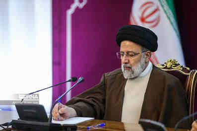 تاکید رئیس جمهور بر احیای شورای اقتصاد در حکم انتصاب رئیس جدید سازمان برنامه؛ شورای اقتصاد جایگزین ستاد اقتصادی دولت می‌شود؟