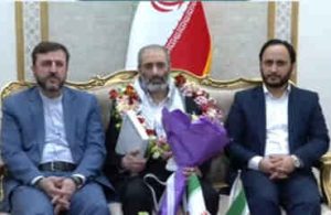 اسدالله اسدی وارد تهران شد
