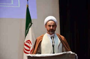 امام جمعه ایلام: امام (ره) ملت ایران را از ذلت بندگی استکبار نجات داد
