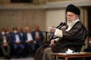 در دیدار کارکنان صنعت هسته‌ای کشور؛ رهبر انقلاب: در توافقات مراقب باشید که زیرساخت‌های صنعت هسته‌ای دست نخورد