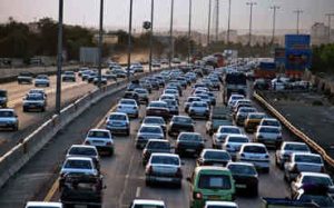 تردد خودرو در جاده های ایلام ۲۳ درصد افزایش یافت