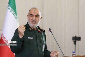 در رزمایش اقتدار نیروی دریایی سپاه؛ سردار سلامی: هیچ بیگانه‌ای اذن حضور و حاکمیت بر سرنوشت مسلمانان را ندارد