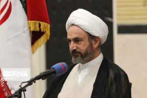 امام جمعه ایلام: معرفت افزایی به اربعین راه مقابله با جنگ ترکیبی دشمنان نظام و انقلاب است