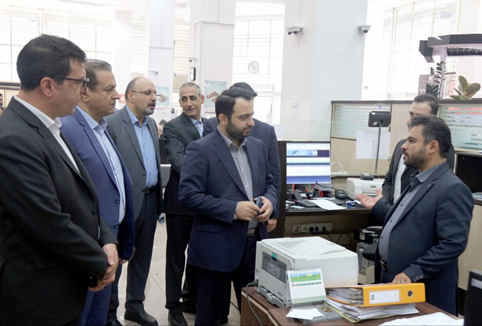 سرپرست بانک در پیگیری از روند پرداخت ارز اربعین اعلام کرد: پرداخت ارز اربعین به بیش از ۶۸ هزار زائر حسینی توسط بانک صادرات ایران