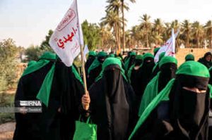 جلوه‌ای از زیبایی‌های پیاده‌روی اربعین؛ درخواست دختر ایرانی در مسیر کربلا: عکسم را منتشر نکنید