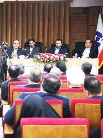 در نشست تخصصی سفر جامع مدیران بانک در استان قم تشریح شد/ ۲۰ راهبرد برای ارتقای سهم از بازار بانک صادرات ایران در استان قم