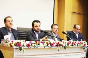 مدیرعامل در جمع کارکنان بانک در استان قزوین/ تحول ساختاری بانک صادرات ایران پس از افزایش سرمایه سرعت بیشتری خواهد یافت