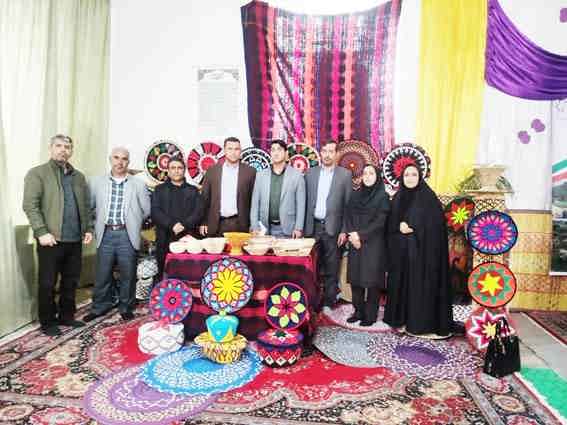 به همت اداره کل فرهنگ و ارشاد اسلامی استان ایلام/  آیین اختتامیه نهمین جشنواره روستاها و عشایر دوستدار کتاب در استان ایلام برگزار شد