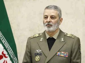 فرمانده کل ارتش؛ هوشیاری و فداکاری سربازان گمنام گویای مجاهدهای موثر آنها در مقابل انبوه توطئه هاست