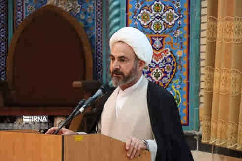 امام جمعه ایلام: مردم بهترین راهبرد دفاعی کشور هستند
