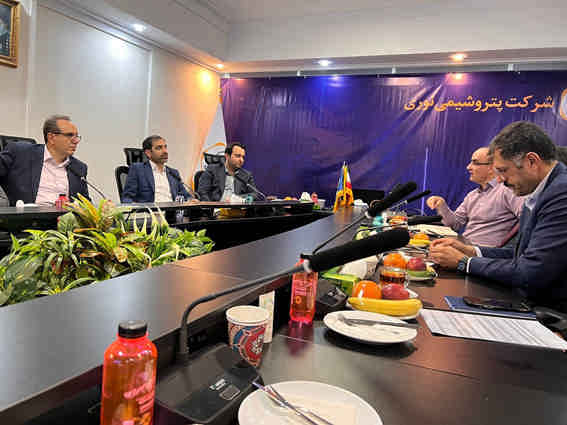 مدیرعامل بانک در دیدار با مدیران عامل پتروشیمی ها: توسعه همکاری‌ها با پتروشیمی‌ها رویکرد اصلی بانک صادرات ایران در دوره تحول است