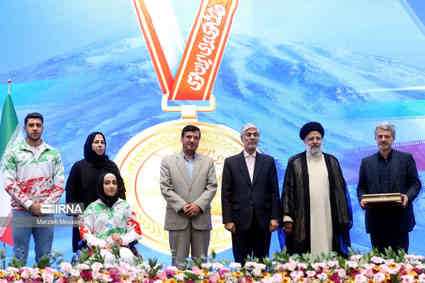 شهید جمهور، مردی در کنار ورزش