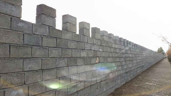ضرورت دیوارکشی زمین های خالی سطح شهر   ✍️ شهریار غلامپور