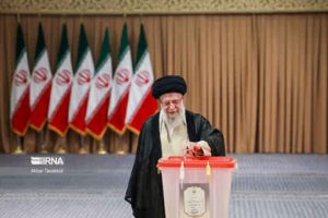 رهبر انقلاب: ان شاءالله مردم عزیزمان رای بدهند و بهترین را انتخاب کنند