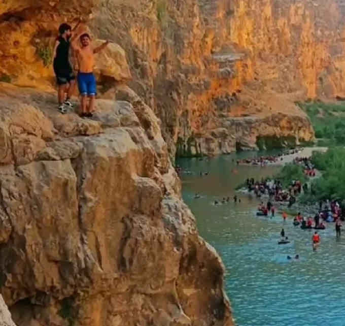 ‍ کفن های کنار گذاشته در «کفنه لا» و چالش رهاسازی آب سد سیمره     ✍️حشمت اله کرمی نژاد