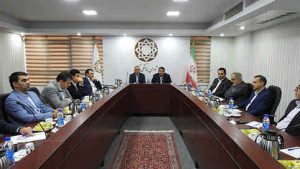 رئیس شورای عالی هماهنگی بانک‌ها تاکید کرد: لزوم توجه بیشتر به مسائل معیشتی کارکنان بانک‌ها