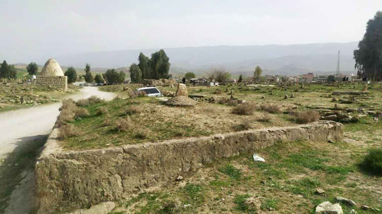 همنشینی مرده گان در سردابه های اسرار آمیز قبرستان های بدره     ✍️حشمت الله کرمی نژاد