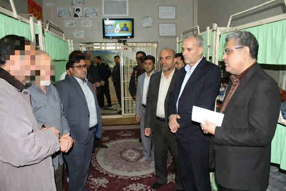 بازدید مدیرکل تعزیرات حکومتی ایلام از زندان مرکزی