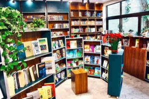 آیا هر کتابی به یک بار خواندن می‌ارزد؟     *نادره جلالی | مدرس و پژوهشگر تاریخ