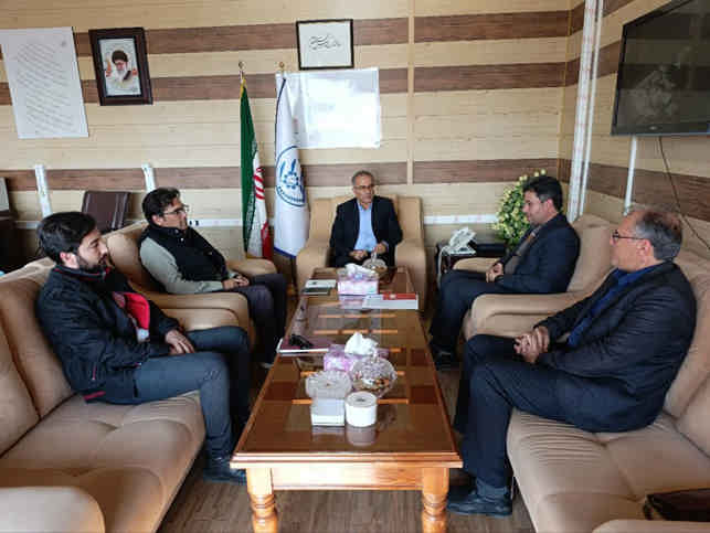 احداث ۱۰۰ مگاوات نیروگاه خورشیدی و ۶۰۰ مگاوات نیروگاه گازی در استان  ایلام