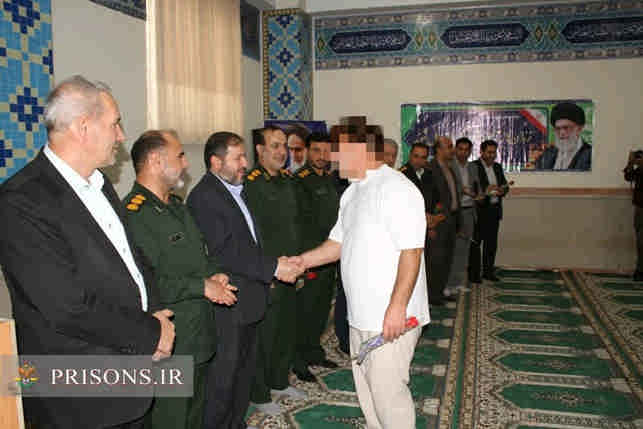 آزادی ۱۸ زندانی ایلامی در هفته بسیج