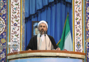 امام جمعه ایلام: اتحاد ملت‌های مسلمان، شکست استکبار جهانی را نزدیک می‌کند