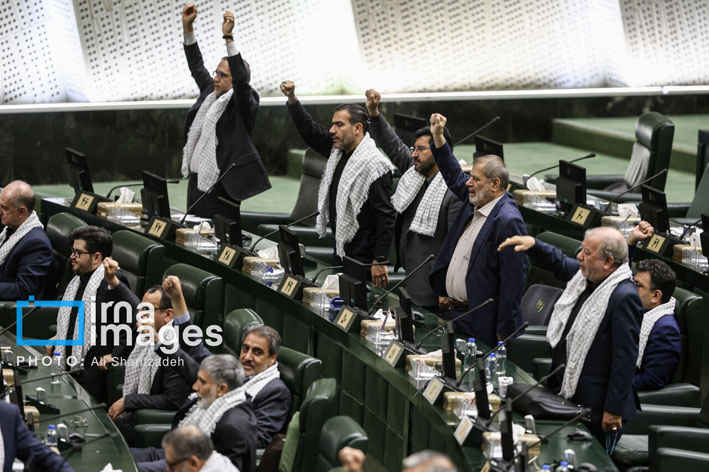 مجلس شورای اسلامی طرح تعلیق همکاری ایران با آژانس را تصویب کرد