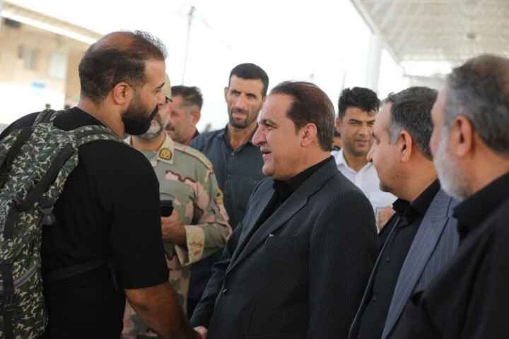 بازگشت آرام زائران از عراق/۱۵۳ هزار تردد در مهران ثبت شد