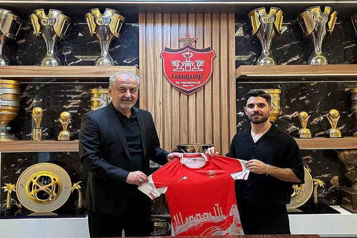 قرارداد محمد عمری با پرسپولیس تمدید شد