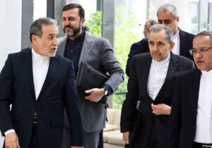 امامان جمعه تهران:گفت وگو میدان را به ابزاری برای تثبیت مواضع ایران تبدیل کرده است