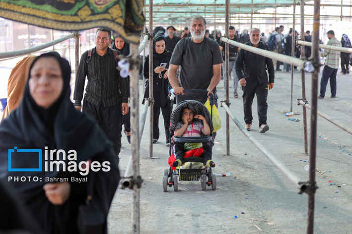 تردد زائران در مهران به ۲.۵ میلیون نفر رسید
