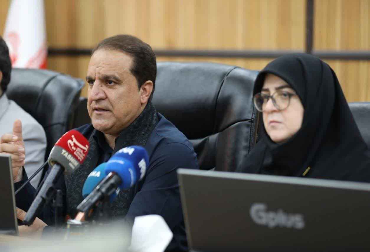روزانه بطور میانگین ۳۳ هزار زائر با ناوگان حمل و نقل عمومی به مقاصد خود منتقل می‌شوند/ خادمی زوار عتبات عالیات مدال افتخاریست که بر سینه مردم این دیار آویخته شد