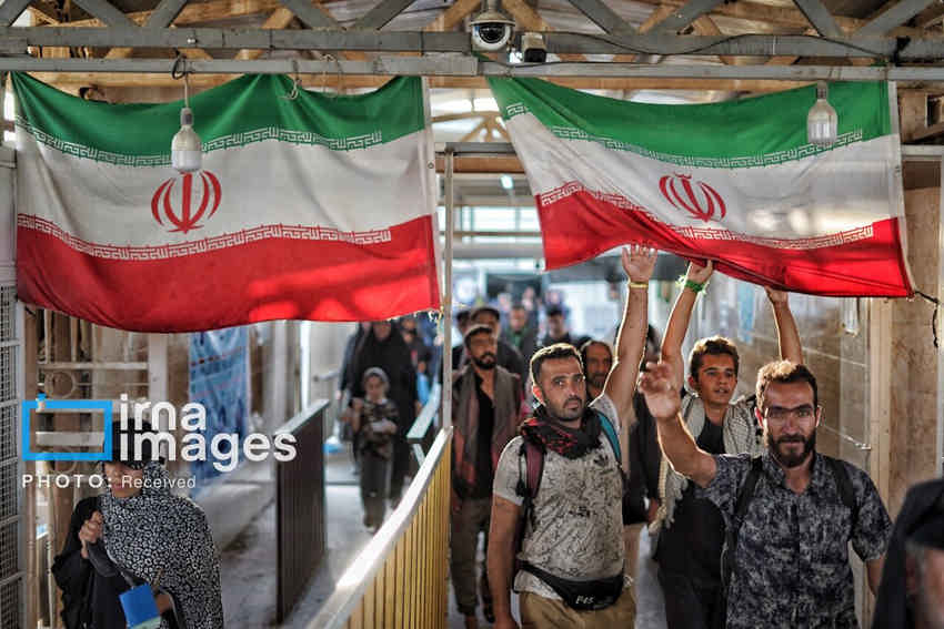 تردد بیش از ۲ میلیون و ۸۸۰ هزار زائر از مرز مهران