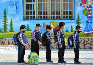 کوله پشتی نامناسب؛ زنگ خطر سلامت دانش‌آموزان