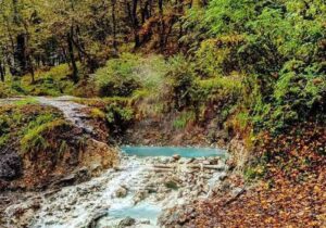 چشمه بلیران؛ سفری گرم در خنکای پاییز