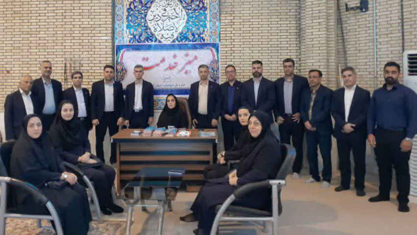 برگزاری میز خدمت اداره‌کل استاندارد در مصلی شهر ایلام