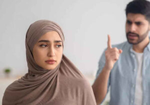 سرزنش؛ سم خاموش روابط عاشقانه