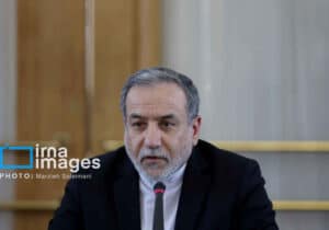 عراقچی: برای هر احتمالی آمادگی داریم/ امکان دستیابی به توافق از طریق مذاکرات غیر مستقیم