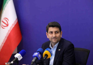 وزیر ارتباطات: هوش مصنوعی تهدید و فرصت همزمان برای توسعه کشور است