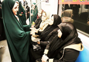 «قطار مادرانه»   * اسلام انصاری فر