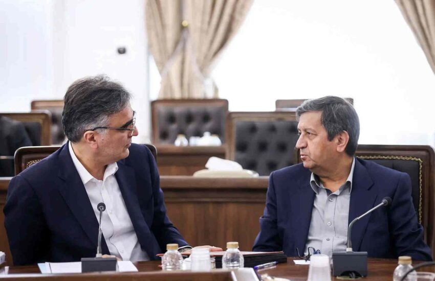 بازگشت همتی به بانک مرکزی؛ تأیید استعفای فرزین و تغییرات جدید در دولت