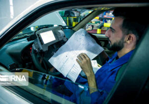 پرواز قیمت ها؛ مردم در تله خودروسازان و دلالان