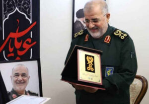 اهدای درجه سپهبدی شهید سلامی به خانواده وی/ تأکید بر تداوم راه فرماندهان شهید جنگ ۱۲ روزه